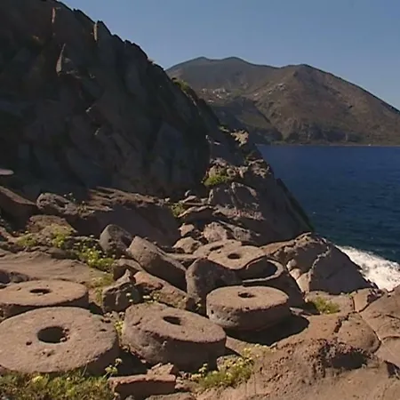 Residenza Eolia Feriehus *